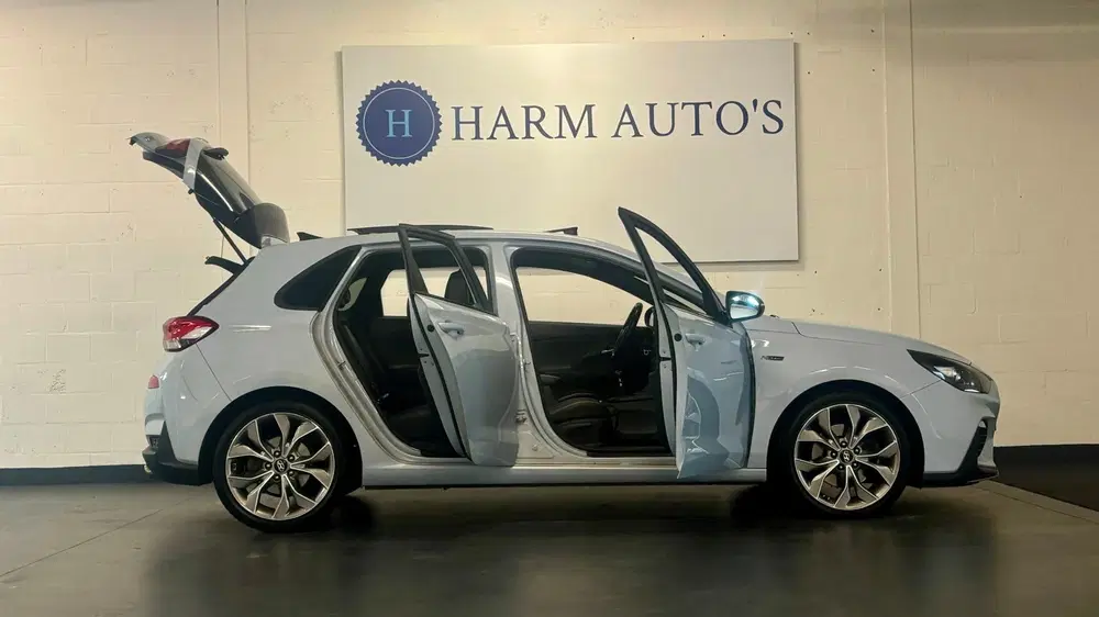 Hyundai i30 1.4 T-GDI N-Line 140pk Pano uit 2019, foto 10