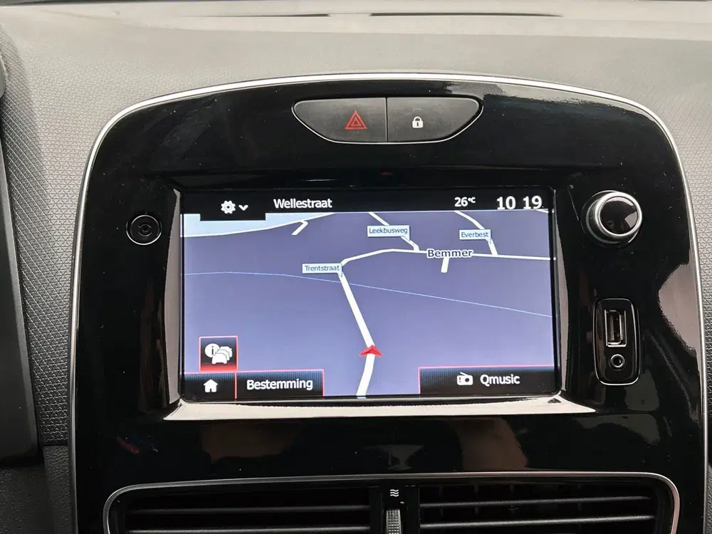 Renault Clio 0.9 TCe Limited uit 2020, foto 10