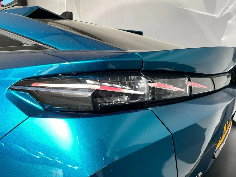 Peugeot 408 1.2 PureTech GT 130 EAT8 uit 2023, foto 15