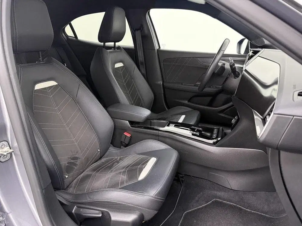 Opel Mokka 1.2 Turbo 130pk Aut. Ultimate Alcantara uit 2021, foto 4