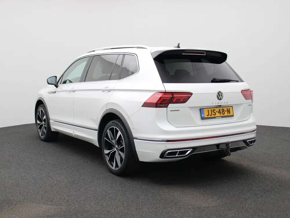 Volkswagen Tiguan Allspace 2.0 TSI 4Motion Highline 7p. uit 2022, foto 2