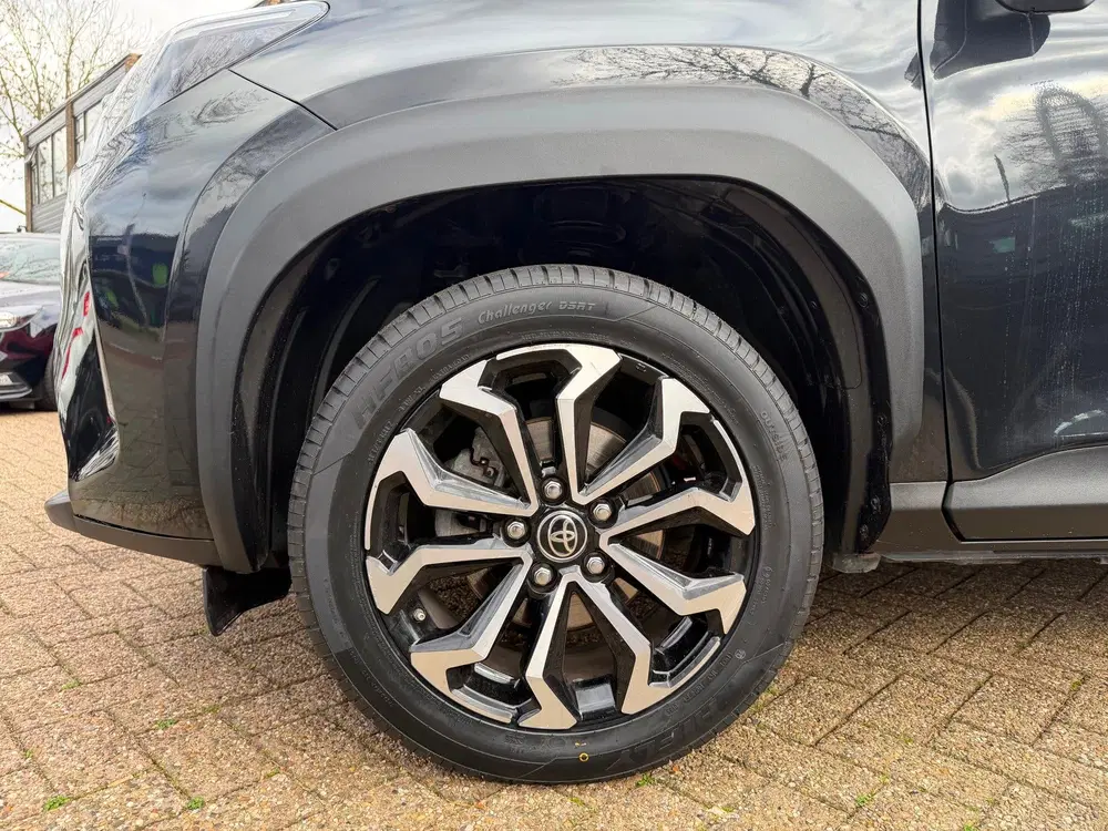 Toyota Yaris Cross 1.5 Hybrid First Edition uit 2022, foto 10