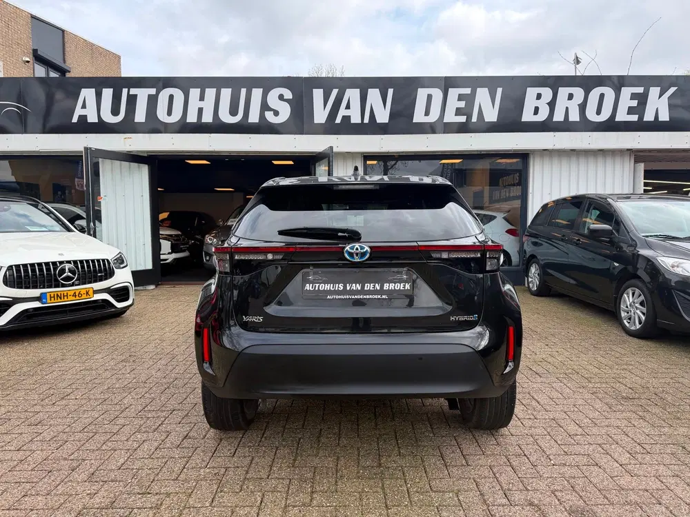 Toyota Yaris Cross 1.5 Hybrid First Edition uit 2022, foto 6