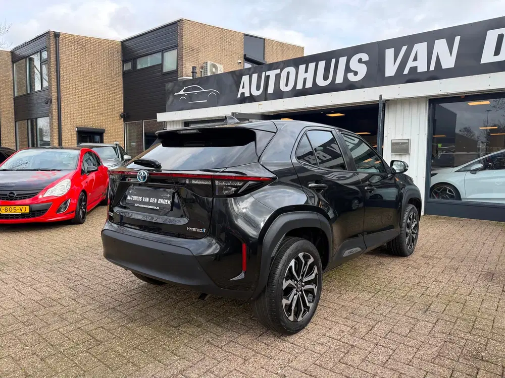 Toyota Yaris Cross 1.5 Hybrid First Edition uit 2022, foto 7