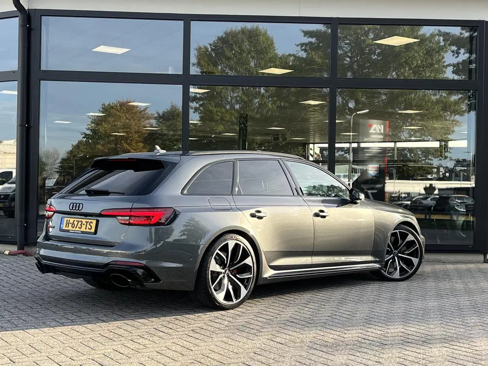 Audi A4 RS4 Quattro Pro Line Plus B&O uit 2019, foto 3