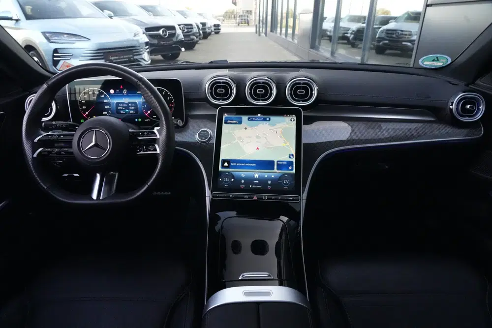 Mercedes-Benz C-Klasse 200 AMG Line uit 2025, foto 3