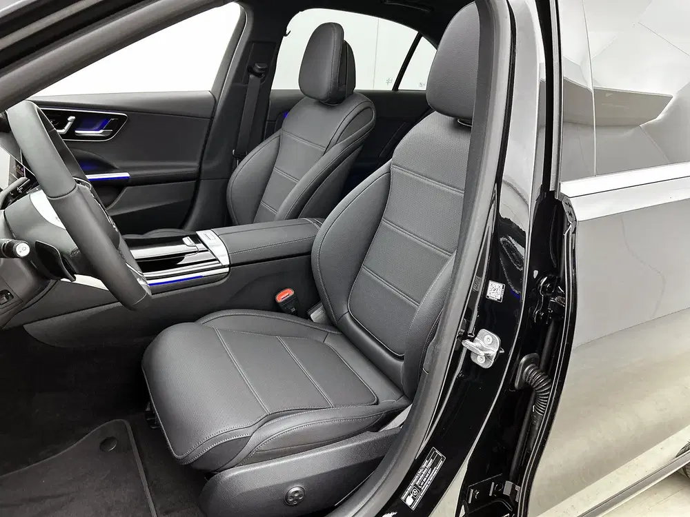Mercedes-Benz C-Klasse 300 e Business Solution Luxury uit 2026, foto 5