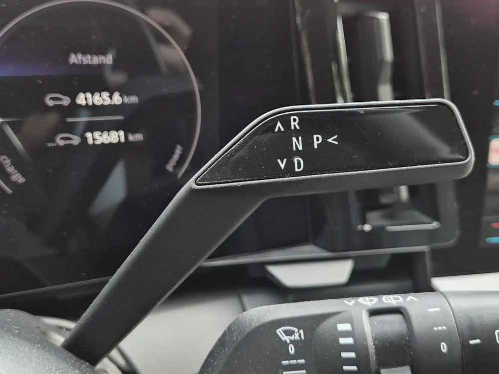 Renault Megane E-Tech EV40 Charge Equilibre uit 2022, foto 14