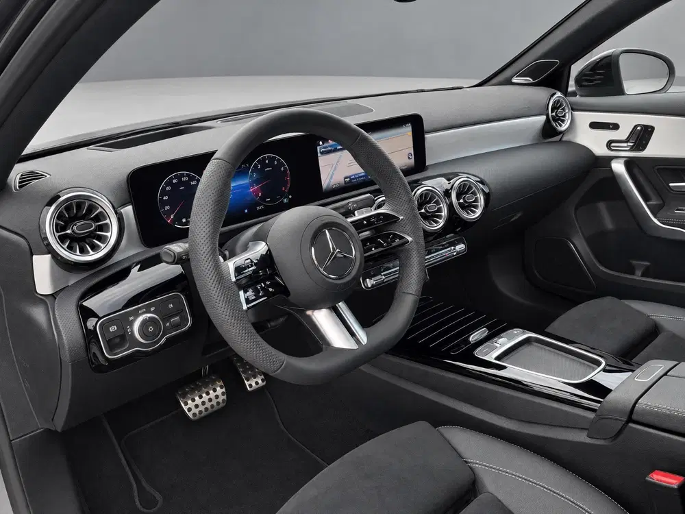 Mercedes-Benz A-Klasse 180 Business Solution AMG uit 2026, foto 11