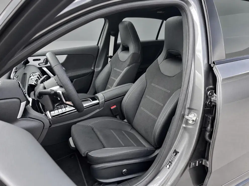 Mercedes-Benz A-Klasse 180 Business Solution AMG uit 2026, foto 12