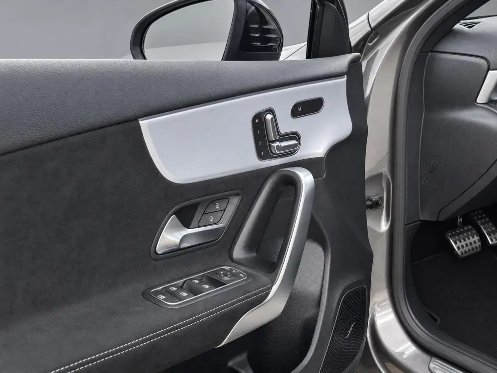 Mercedes-Benz A-Klasse 180 Business Solution AMG uit 2026, foto 9