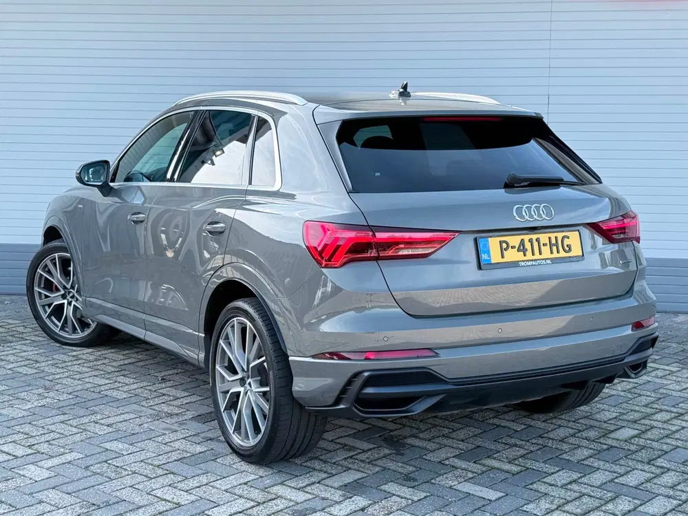 Audi Q3 45 TFSI quattro S Line uit 2019, foto 2