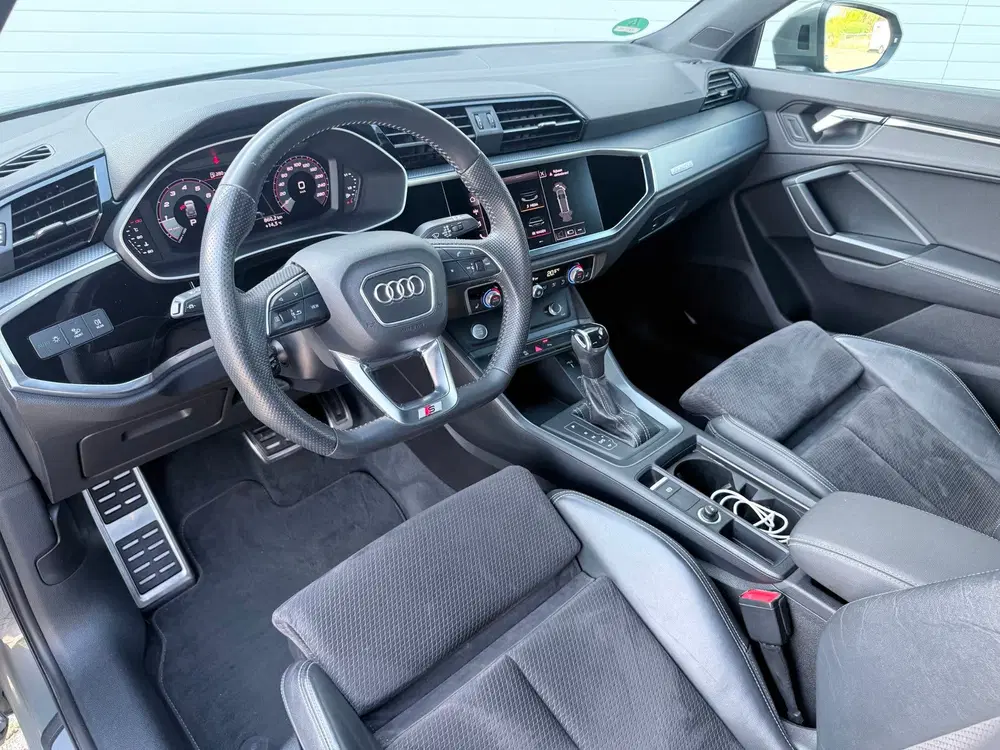 Audi Q3 45 TFSI quattro S Line uit 2019, foto 3