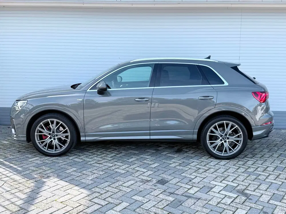 Audi Q3 45 TFSI quattro S Line uit 2019, foto 4