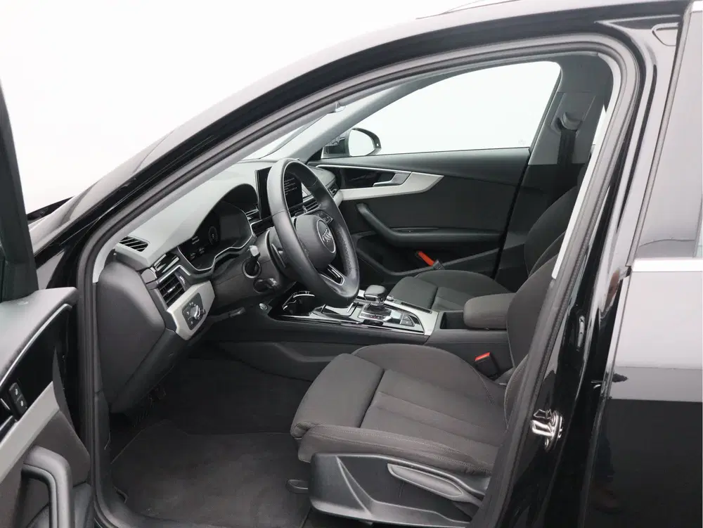 Audi A4 35 TFSI Advanced Edition uit 2022, foto 4