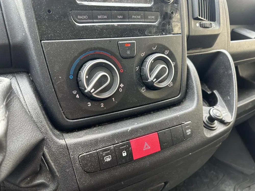 Opel Movano 2.2D 120 L3H2 Edition uit 2022, foto 13
