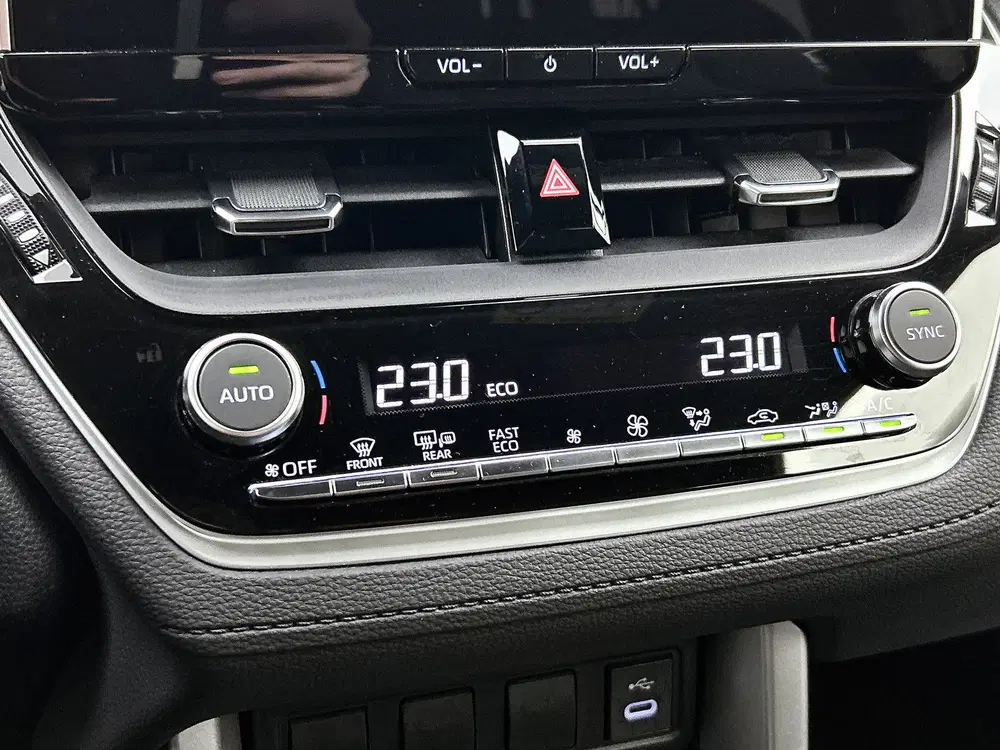 Toyota Corolla Cross Hybrid 140 Style uit 2025, foto 12