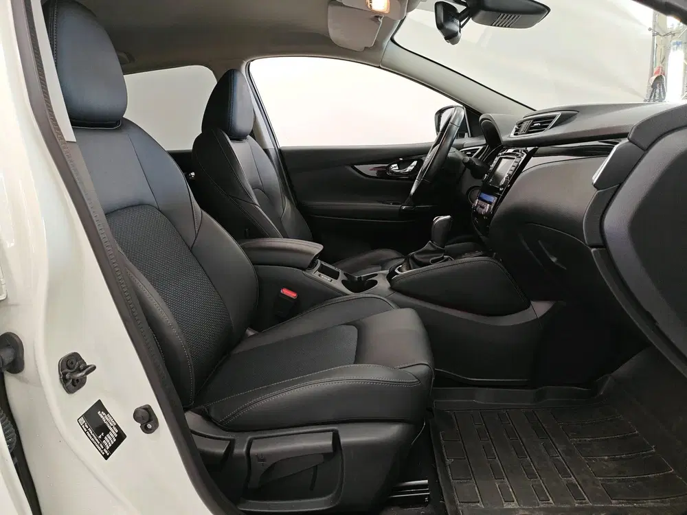 Nissan Qashqai 1.3 DIG-T 160pk Automaat N-Connecta uit 2020, foto 6