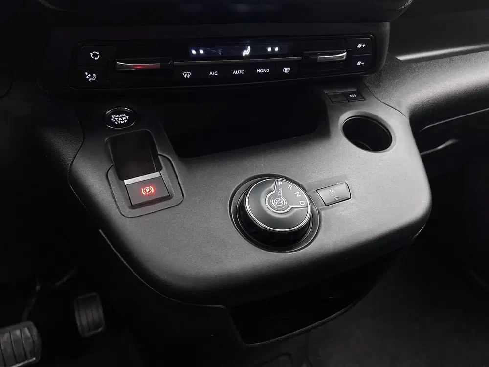 Toyota Proace City 1.2 Dynamic Automaat uit 2022, foto 10