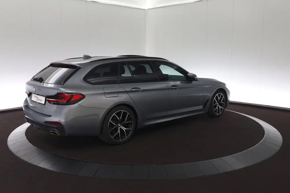 BMW 5-serie 520d 190pk -M Sport uit 2023, foto 6