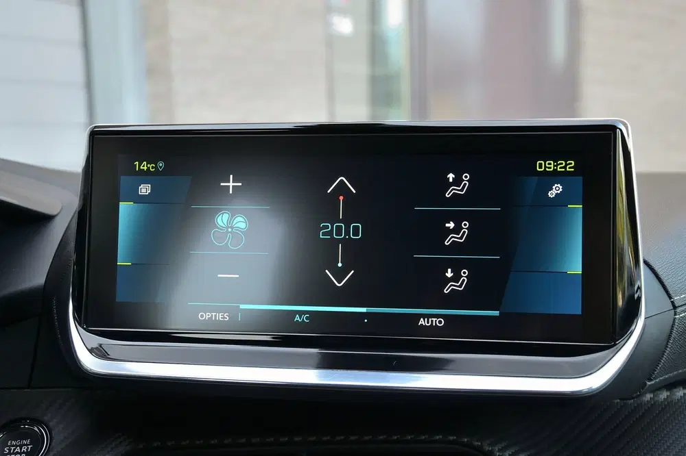 Peugeot 208 GT 50kWh 91.3% SOH uit 2021, foto 14