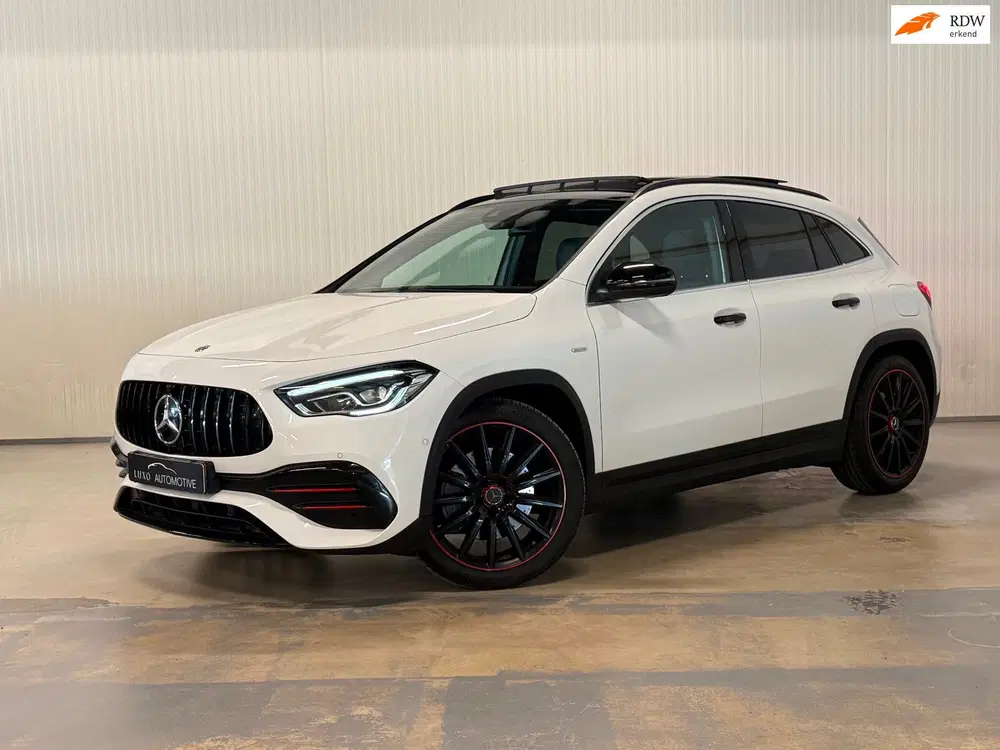 Mercedes-Benz GLA 250 4MATIC AMG Line uit 2020