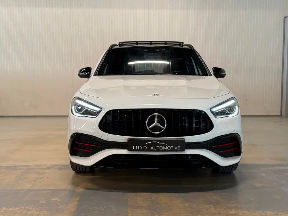 Mercedes-Benz GLA 250 4MATIC AMG Line uit 2020, foto 11