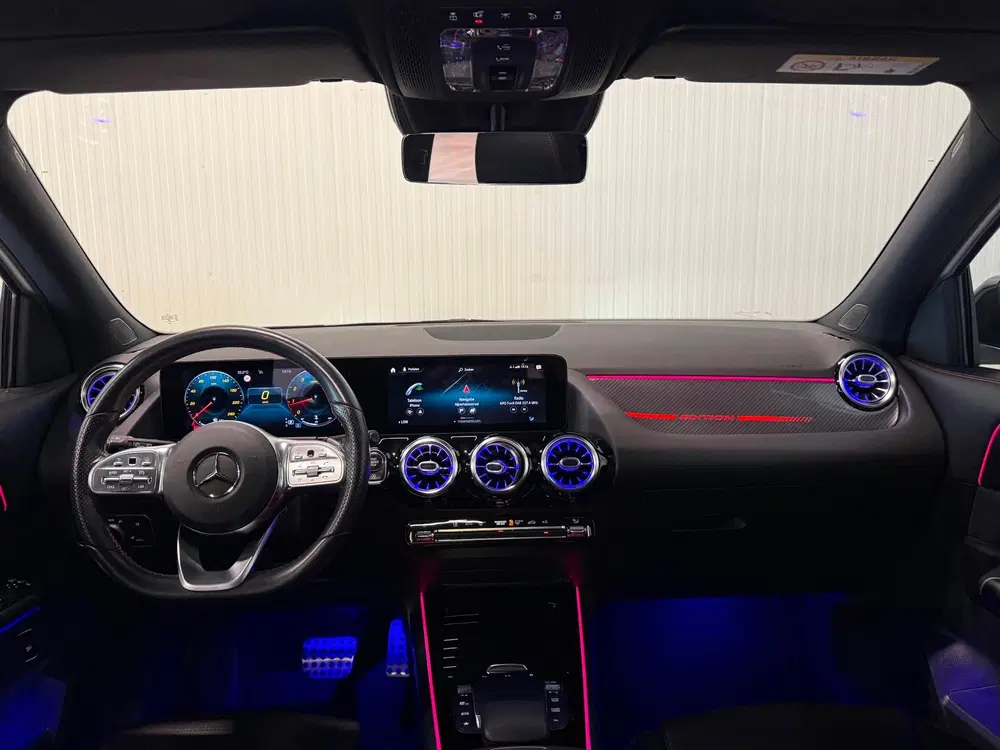 Mercedes-Benz GLA 250 4MATIC AMG Line uit 2020, foto 3