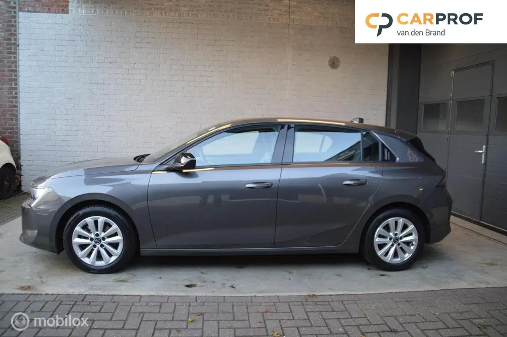 Opel Astra 1.2 Edition INCL. TREKHAAK- CAMERA- ORG. N uit 2022, foto 2