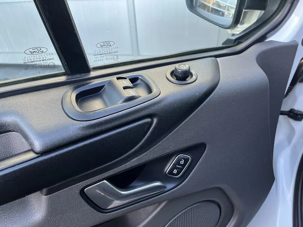 Ford Transit Custom 340 2.0 TDCI L2H2 airco Cruise controle uit 2020, foto 9