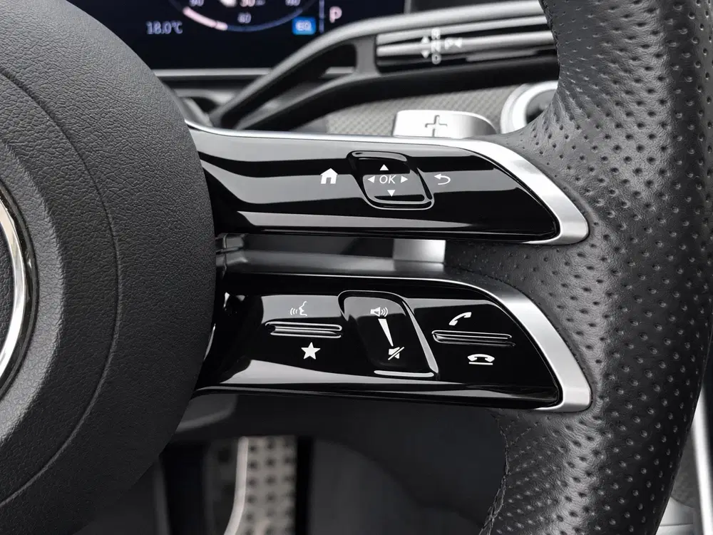Mercedes-Benz C-Klasse 300 e Star Edition uit 2025, foto 12