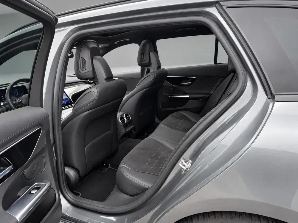 Mercedes-Benz C-Klasse 300 e Star Edition uit 2025, foto 8