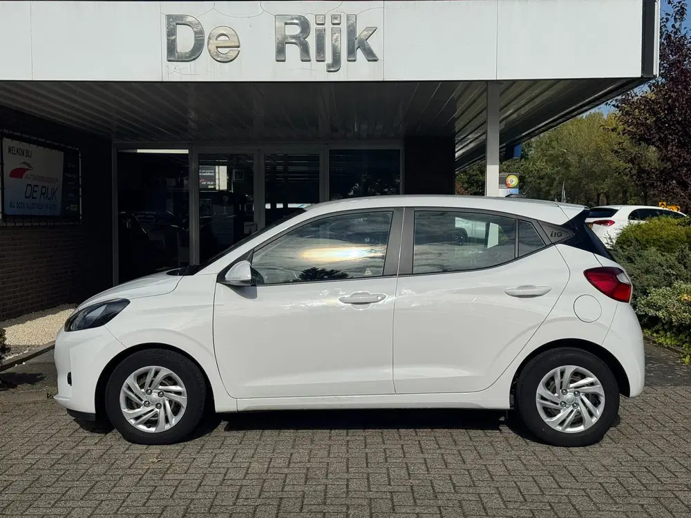 Hyundai i10 1.0 Comfort 5-zits uit 2023, foto 2