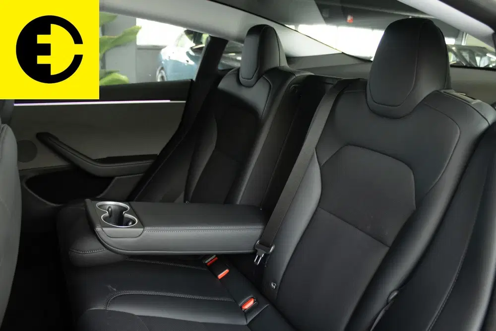 Tesla Model 3 Premium Long Range AWD uit 2024, foto 7