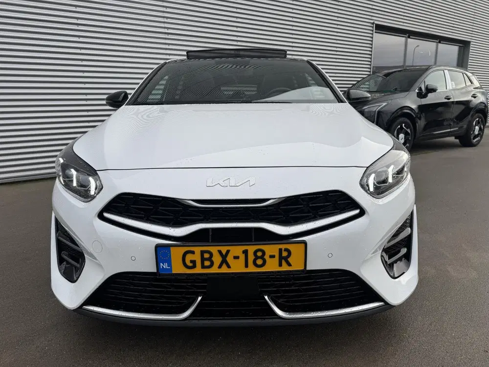 Kia ProCeed 1.5 T-GDi GT-Line Panoramadak uit 2024, foto 11