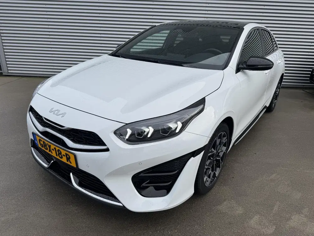 Kia ProCeed 1.5 T-GDi GT-Line Panoramadak uit 2024, foto 2
