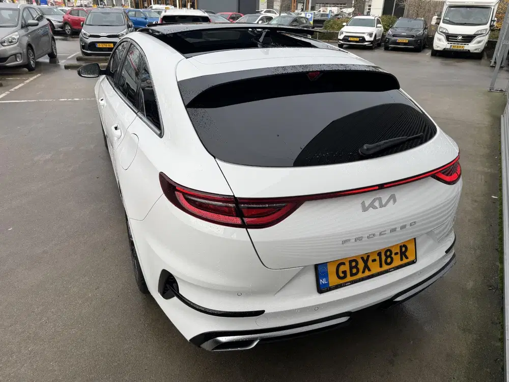 Kia ProCeed 1.5 T-GDi GT-Line Panoramadak uit 2024, foto 4