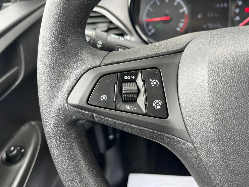 Opel Karl 1.0 ecoFLEX 120 Jaar Edition NLAuto uit 2019, foto 14