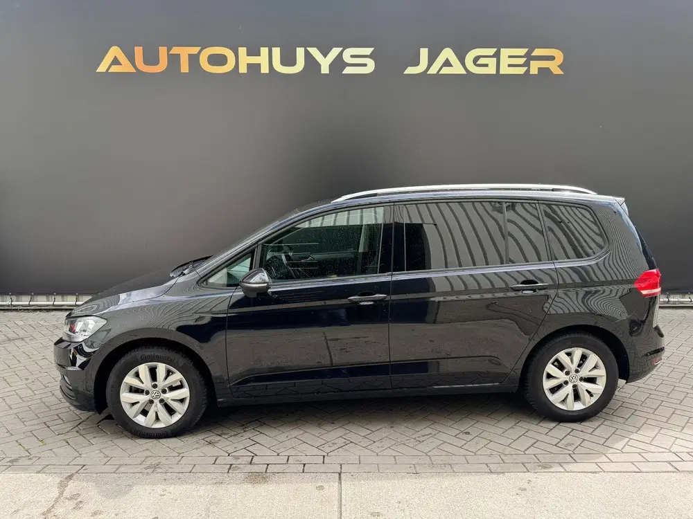 Volkswagen Touran 1.5 TSI Comfortline Business 7p Carplay Ma uit 2019, foto 4