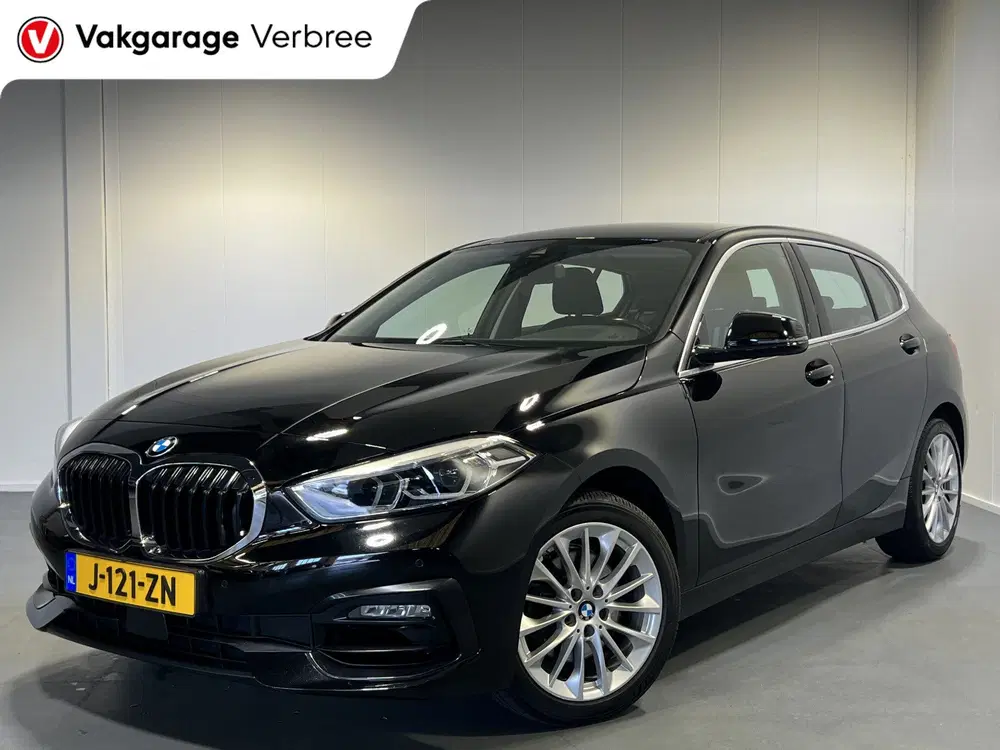 BMW 1-serie 118i Executive Edition uit 2020
