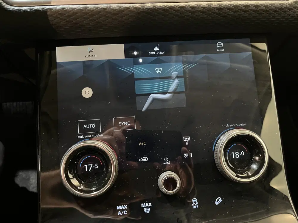 Land Rover Range Rover Velar 2.0 P400e AWD PHEV uit 2022, foto 11