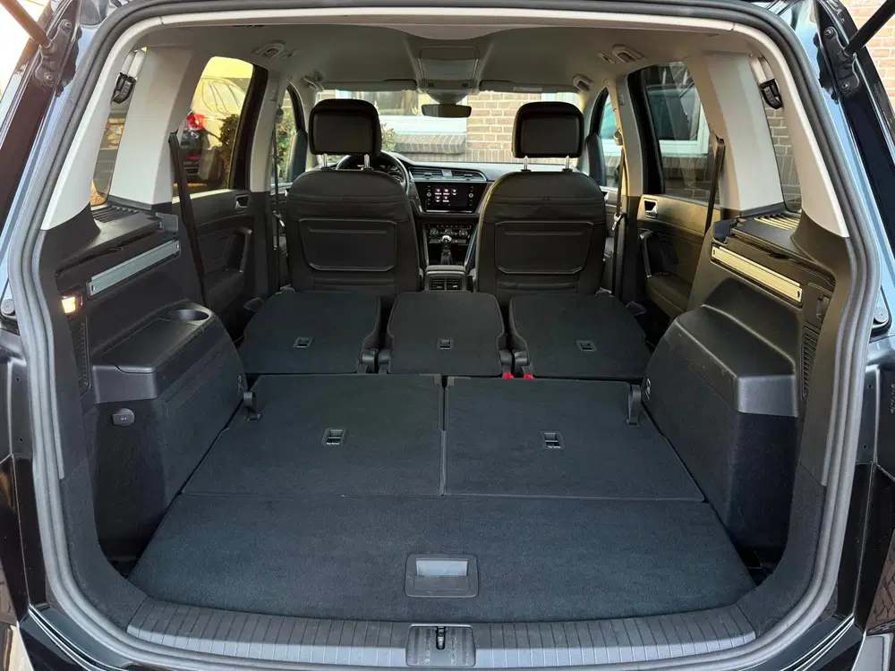 Volkswagen Touran 1.0 TSI uit 2019, foto 11