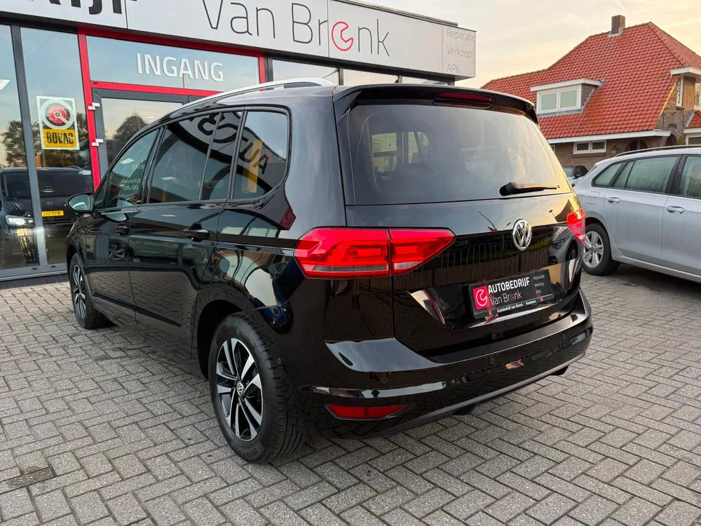 Volkswagen Touran 1.0 TSI uit 2019, foto 6