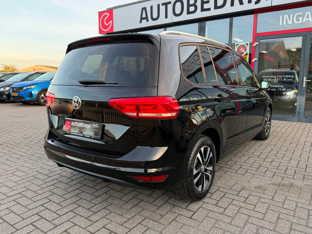 Volkswagen Touran 1.0 TSI uit 2019, foto 8