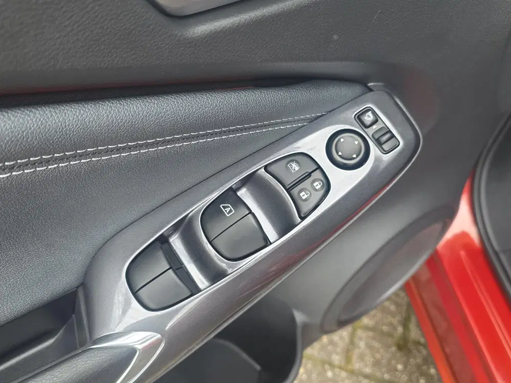 Nissan Juke 1.0 DIG-T Tekna AUTOMAAT uit 2022, foto 15