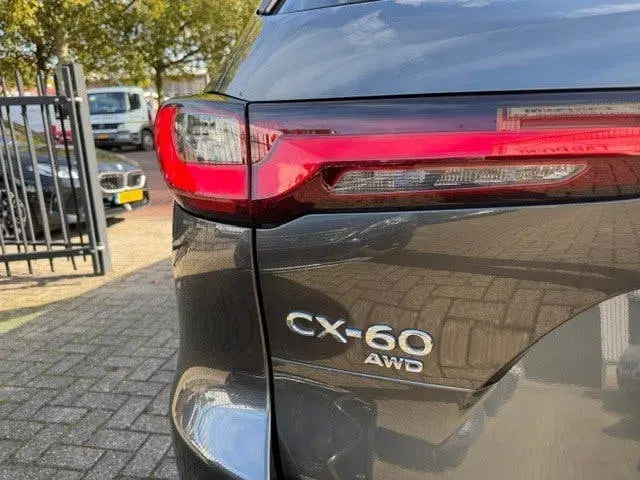 Mazda CX-60 2.5 e-SkyActiv PHEV Takumi 328PK Pano 360 uit 2022, foto 13
