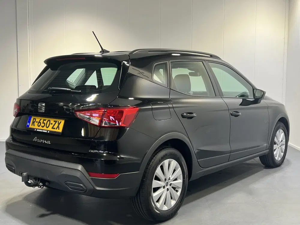 SEAT Arona 1.0 TSI Style uit 2023, foto 2