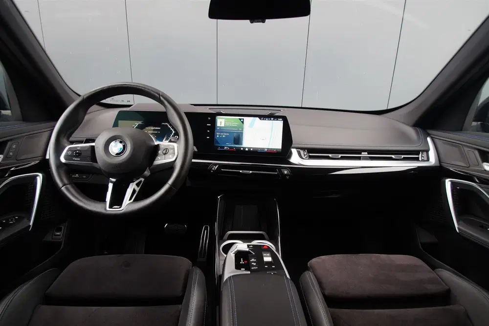 BMW X1 M-Sport*DrivingPro*360-Camera*Trekhaak*Hea uit 2024, foto 2