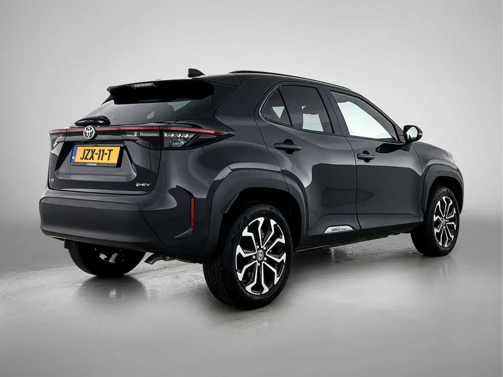 Toyota Yaris Cross 1.5 Hybrid 115 First Edition + uit 2025, foto 2