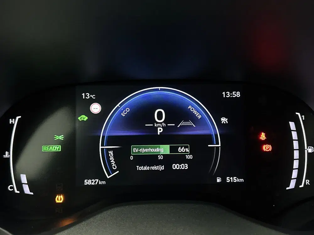 Toyota Yaris Cross 1.5 Hybrid 115 First Edition + uit 2025, foto 5